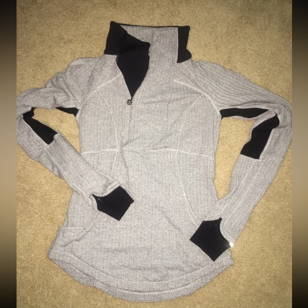 Lululemon base runner pullover